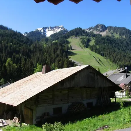 2 Pièces, 5 Personnes, Balcon, Parking - Fr-1-676-159 *